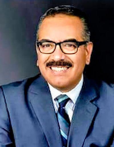 Dr. Raúl Camacho Uribe